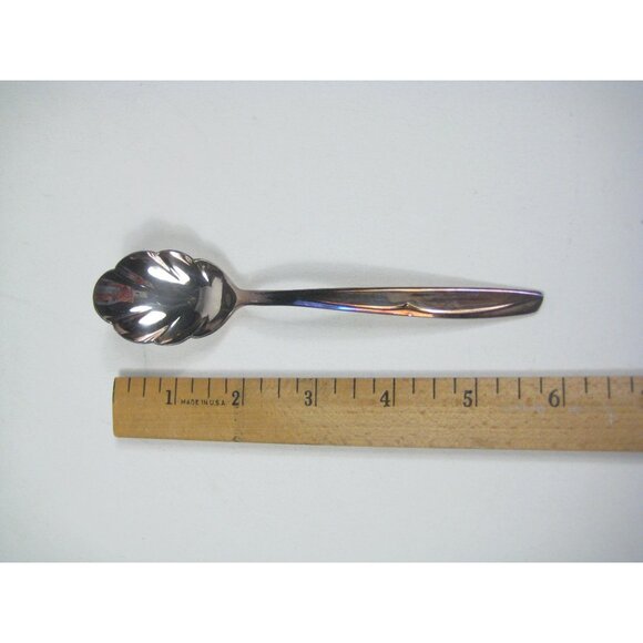 Concept Pattern 1957 Vintage Silver Plate Shell Sugar Spoon Supreme Serving - Picture 2 of 4